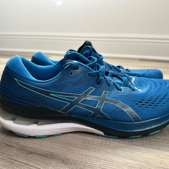 ASICS Men's Blue and Black Athletic Shoes - Picture 1 of 4